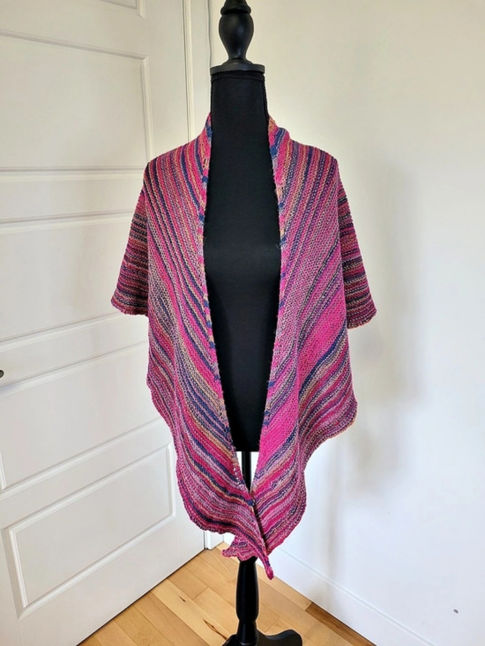 🍂 Handmade Knit Multicolored Triangle Shawl Wrap - 84 " × 27 "